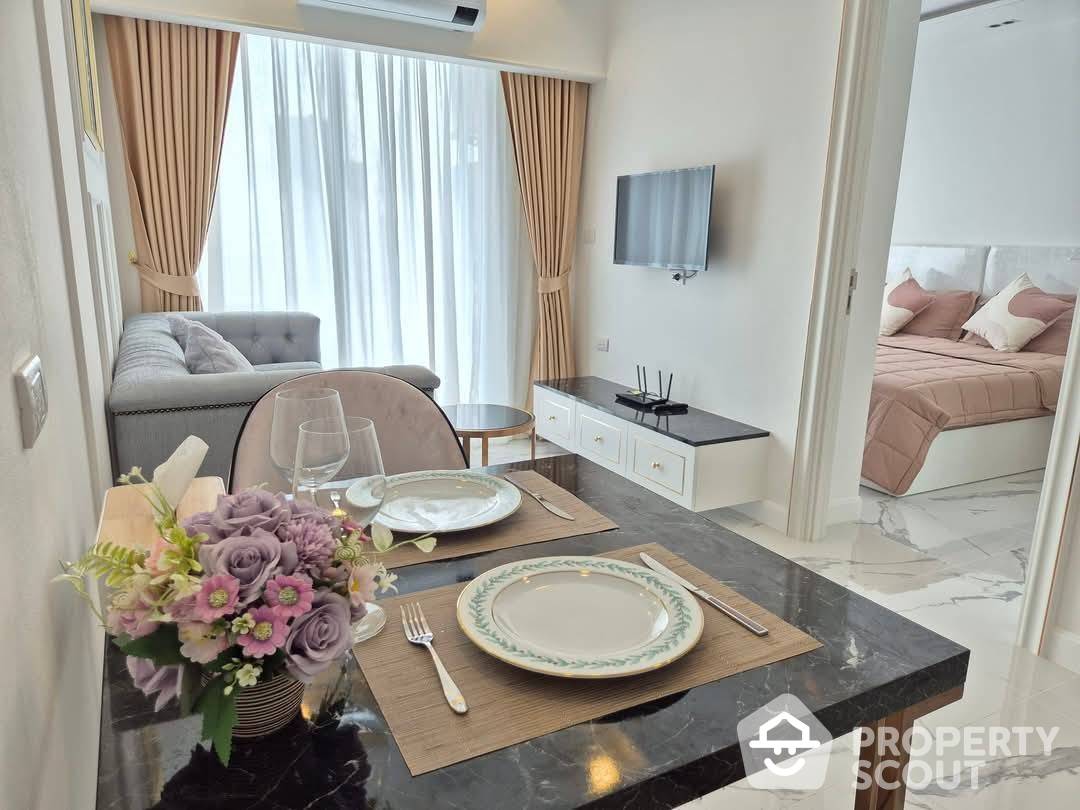 For RentCondoPattaya, Bangsaen, Chonburi : 1-BR Condo at The Empire Tower Pattaya close to Pattaya