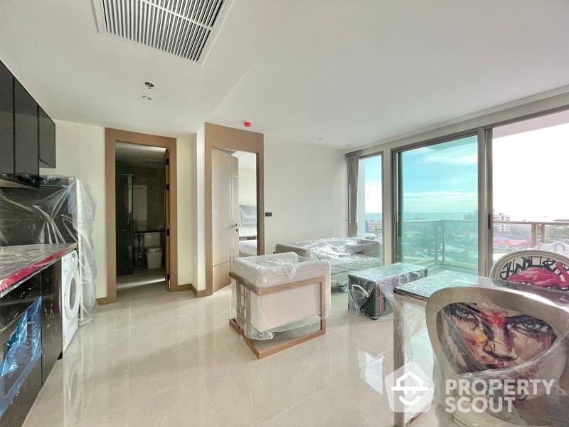 For SaleCondoPattaya, Bangsaen, Chonburi : 1-BR Condo at The Riviera Ocean Drive close to Jomtien Beach