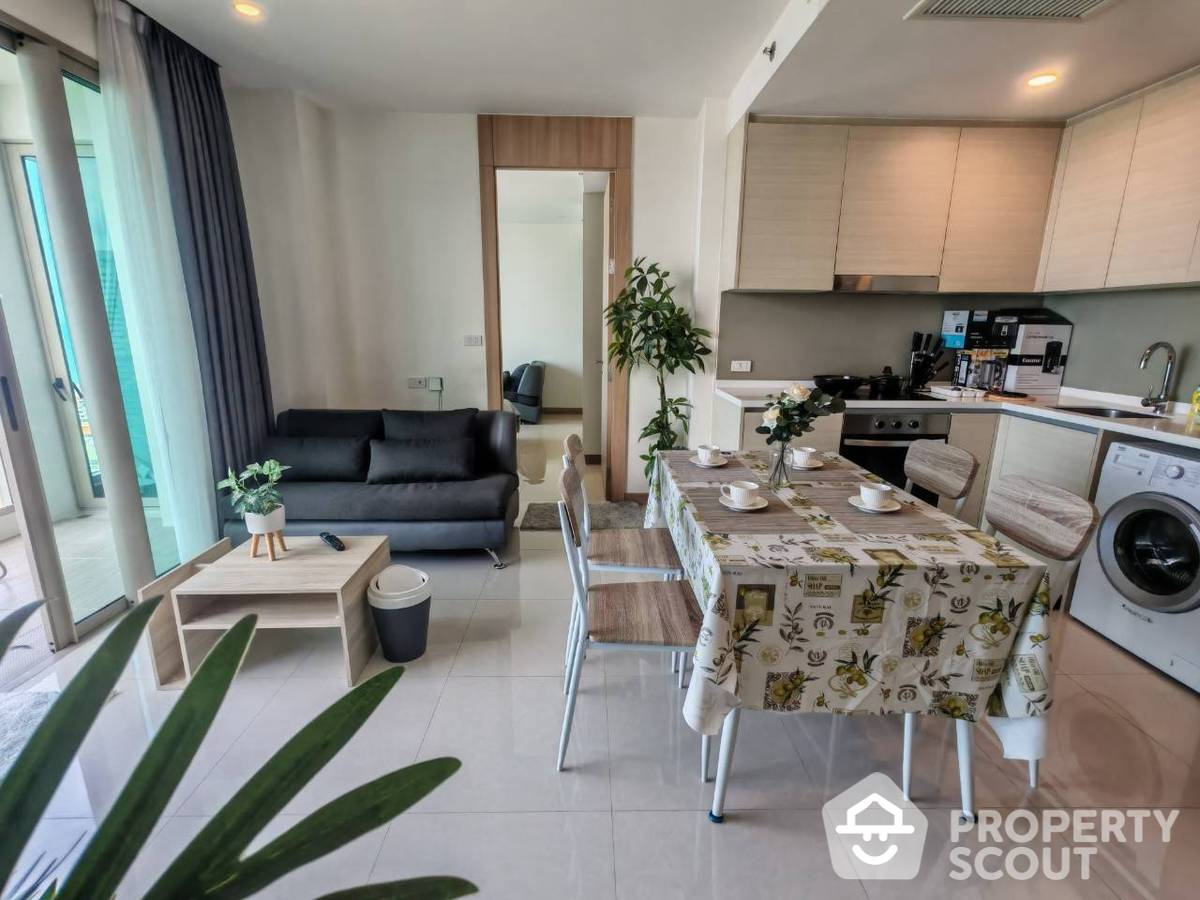 For RentCondoPattaya, Bangsaen, Chonburi : 2-BR Condo at The Riviera Jomtien close to Jomtien Beach