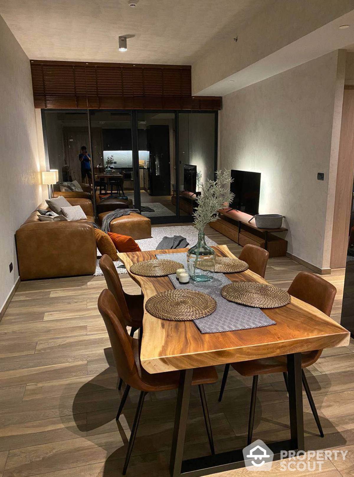 For RentCondoSukhumvit, Asoke, Thonglor : 2-BR Condo at The Lofts Asoke near MRT Phetchaburi