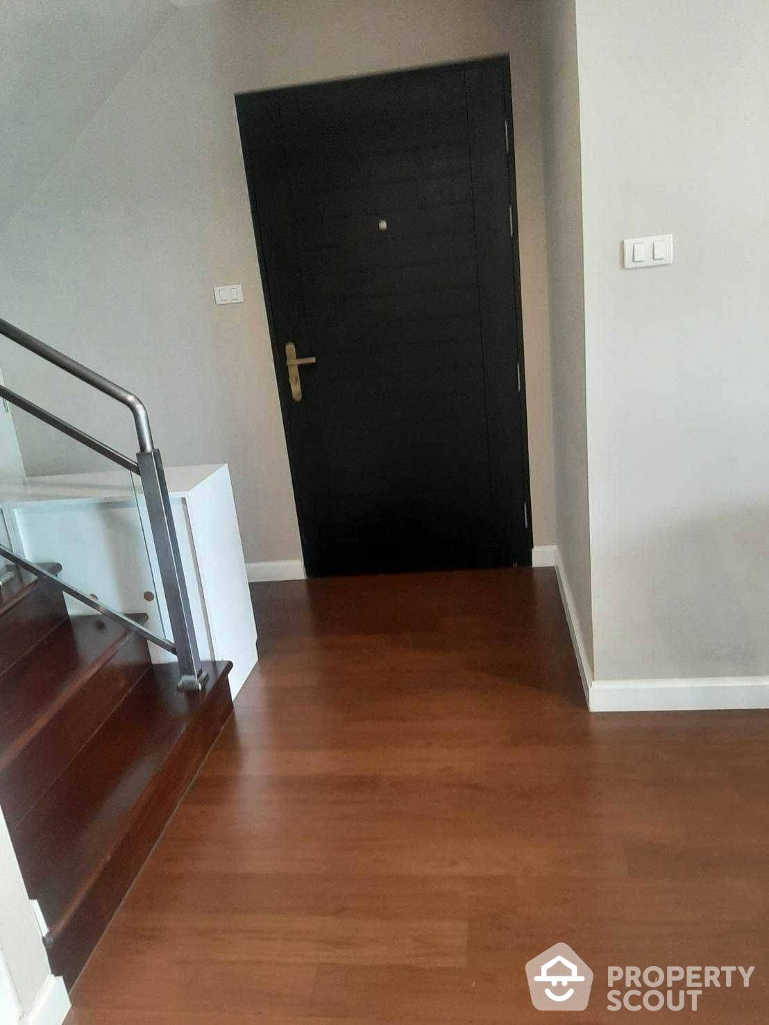 For RentCondoRama9, Petchburi, RCA : 5-BR Condo at Belle Grand Rama 9 near MRT Phra Ram 9