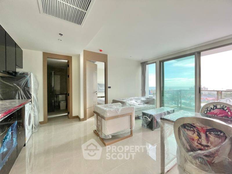 For SaleCondoPattaya, Bangsaen, Chonburi : 1-BR Condo at The Riviera Ocean Drive close to Jomtien Beach