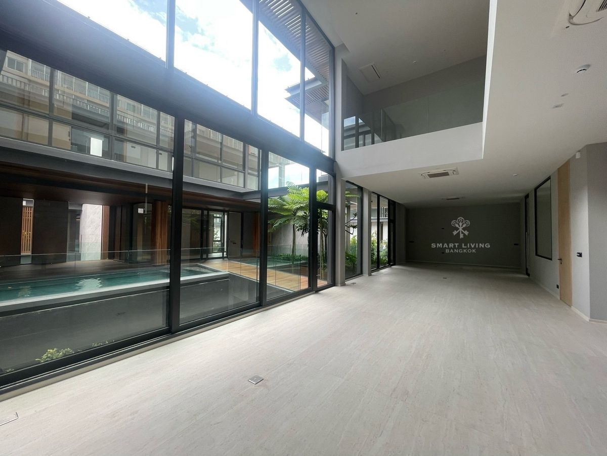 For SaleHouseBang Sue, Wong Sawang, Tao Pun : 📢 Ultra-Luxury 3-Storey Home . A masterpiece of elegance with a private pool, lift, fitness room, personal butler, central courtyard garden, decorate in your preferred style.Located in Prachachuen peaceful, easy access to multiple routes.