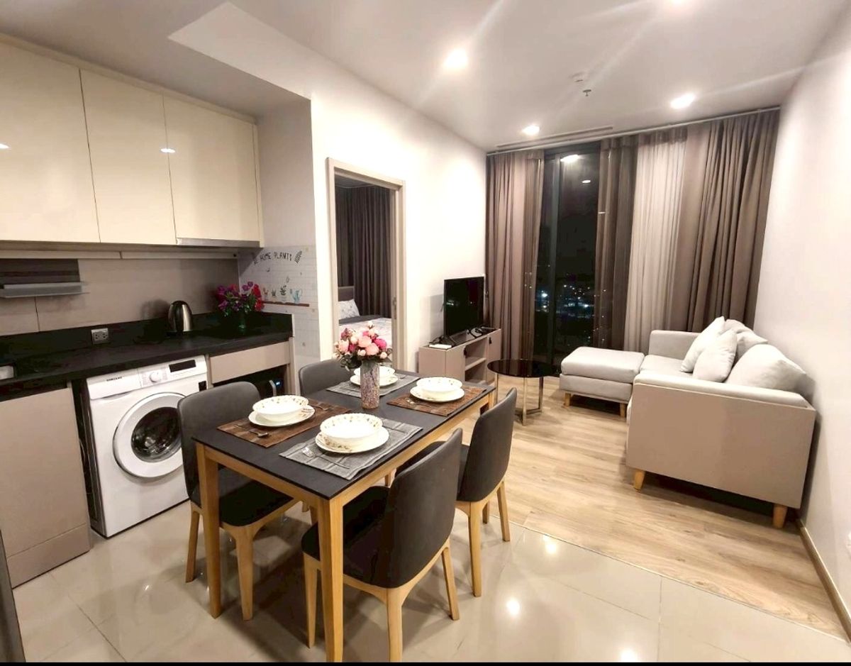 ให้เช่าคอนโดสุขุมวิท อโศก ทองหล่อ : 2 bedroom Good location, good price in city center!!!