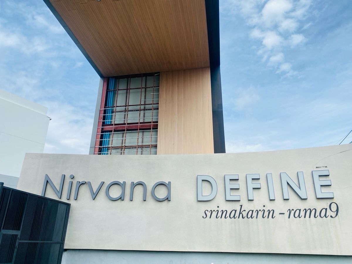 Home OfficePattanakan, Srinakarin : Selling with tenants! Golden opportunity for 4 -story townhome investors, luxury design corner, Modern Luxury, Nirvana Define Quality Project Srinakarin - Rama 9