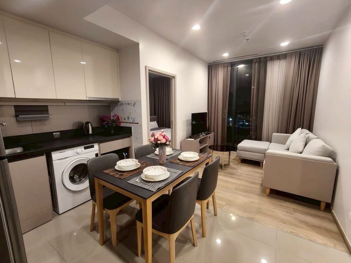 ให้เช่าคอนโดสุขุมวิท อโศก ทองหล่อ : For Rent📍Oka Haus🛀2 bed 2bath📞0639399665
