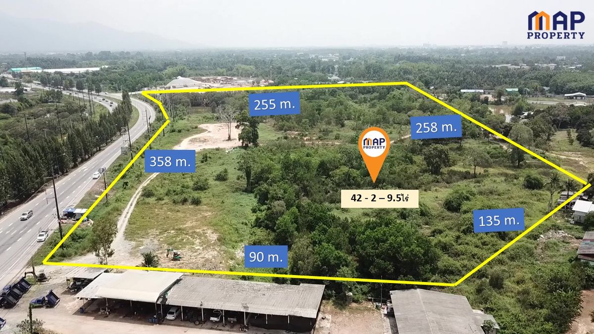 ขายที่ดินจันทบุรี : ขายที่ดิน  ริมถนนสุขุมวิท  42 ไร่ หน้ากว้าง 358 เมตร