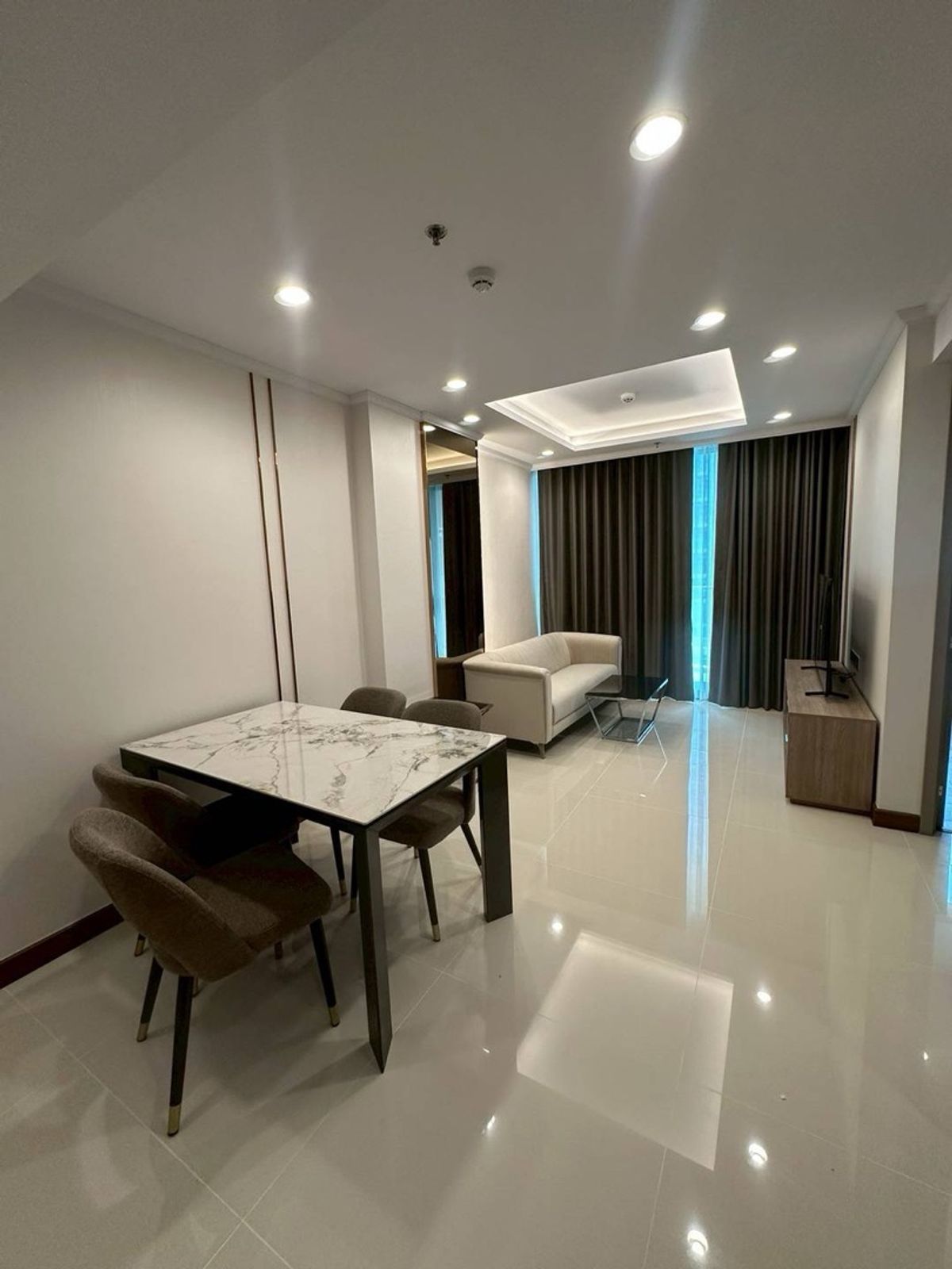 ให้เช่าคอนโดสุขุมวิท อโศก ทองหล่อ : For rent Supalai Oriental Sukhumvit 39