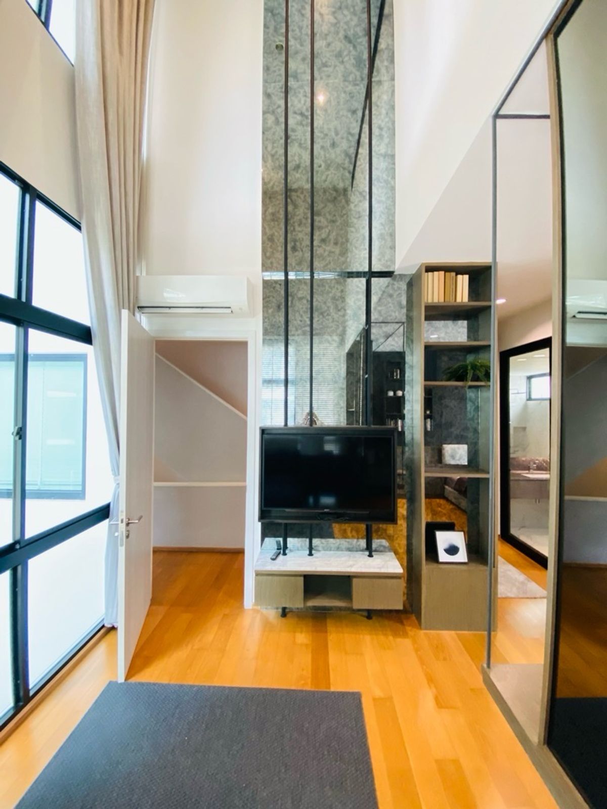 Home OfficePattanakan, Srinakarin : Selling with tenants! Golden opportunity for 4 -story townhome investors, luxury design corner, Modern Luxury, Nirvana Define Quality Project Srinakarin - Rama 9