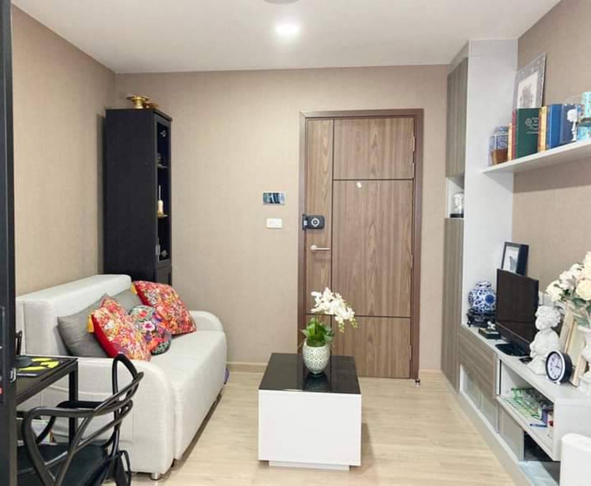 For RentCondoSathorn, Narathiwat : ✅ TCUB103 ✅ Line : @p2nproperty