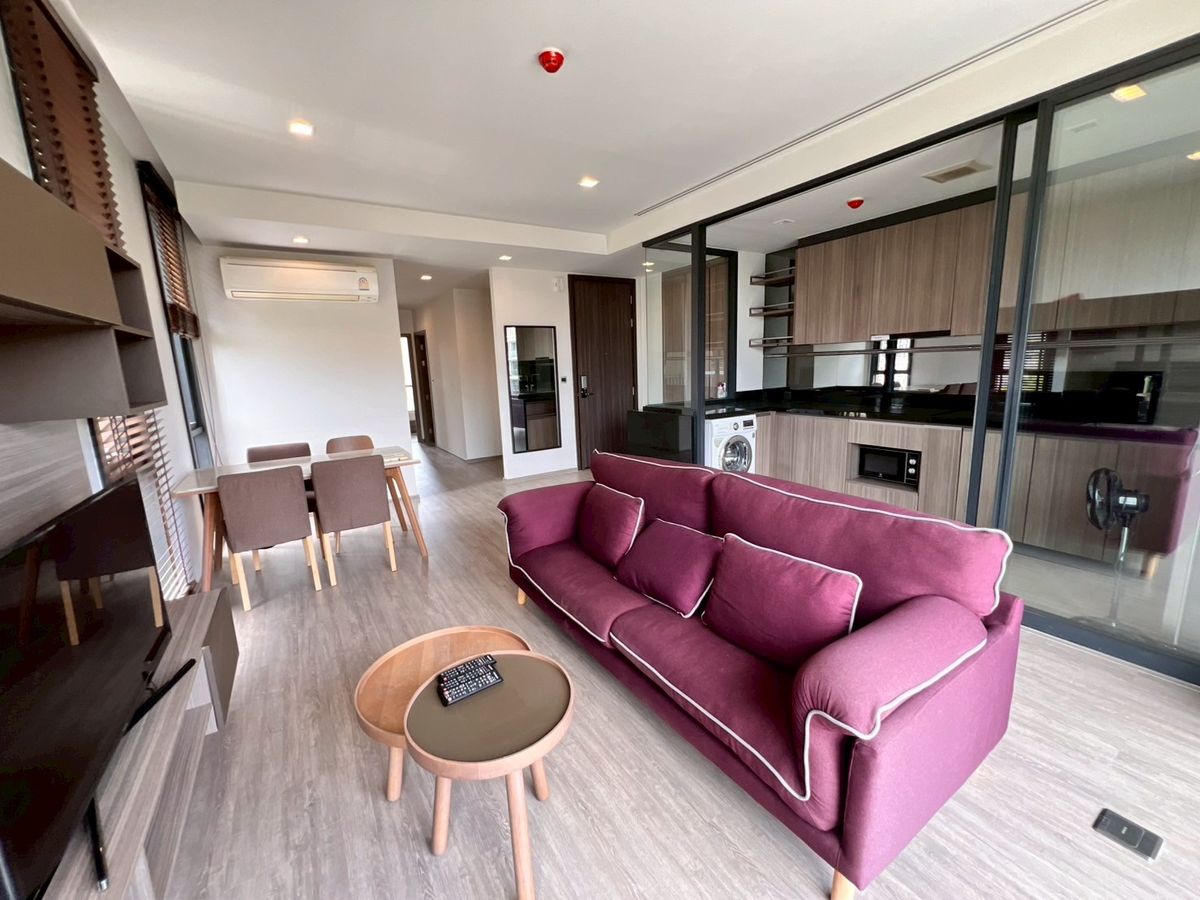 ขายคอนโดอ่อนนุช อุดมสุข : *FQ Corner Unit! Big size 82 sqm  2 Bed 2 Bath