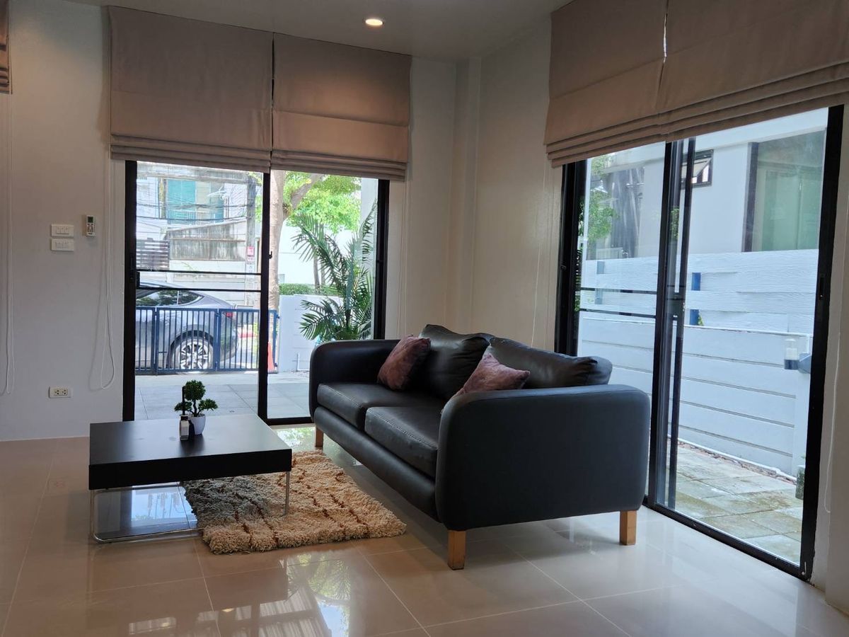 ให้เช่าทาวน์โฮมอ่อนนุช อุดมสุข : 🔥  Towhouse for rent in Onnut area 🔥 