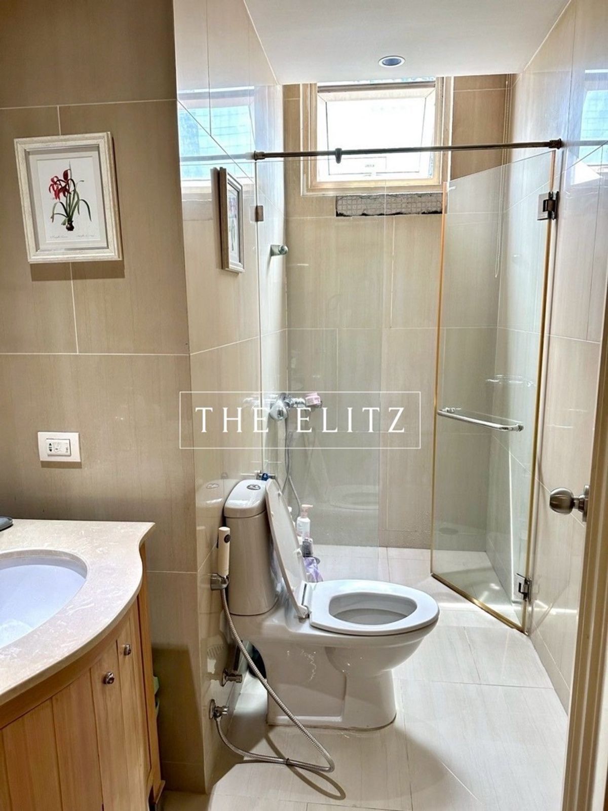 For SaleCondoSathorn, Narathiwat : ✨ Located in a condo but feel like a mansion in the sky, The Empire Place, a large room, full function ✔