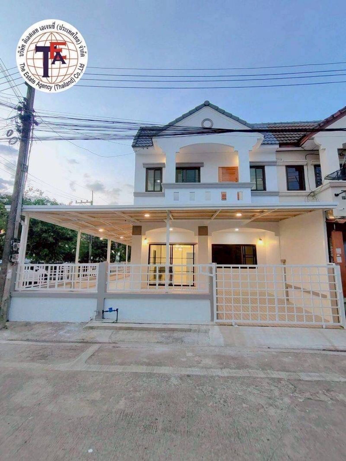 ขายทาวน์โฮมปทุมธานี รังสิต ธรรมศาสตร์ : ขายด่วน บ้านทาวเฮ้าส์ 2 ชั้น หลังมุม รีโนเวท พร้อมอยู่ หมู่บ้าน หมู่บ้านฟ้ารังสิต อ.ธัญบุรี จ.ปทุมธานี 