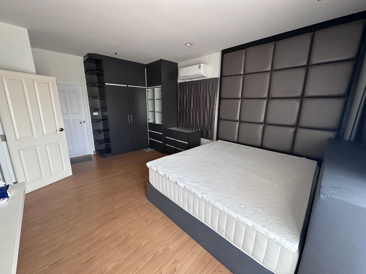 ขายบ้านพัฒนาการ ศรีนครินทร์ : P-2728 ขายด่วน ! บ้านแฝด​ โกลเด้น วิลเลจ อ่อนนุช พัฒนาการ พร้อมอยู่ ใกล้ APL บ้านทับช้าง
