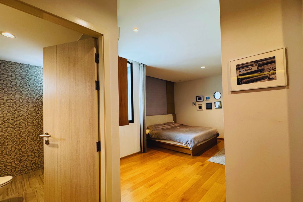 For SaleTownhomePattanakan, Srinakarin : Best for investment in BKK prime location ,For Sale – Corner Townhome | 4 Storeys | Nirvana Define Srinakarin-Rama 9