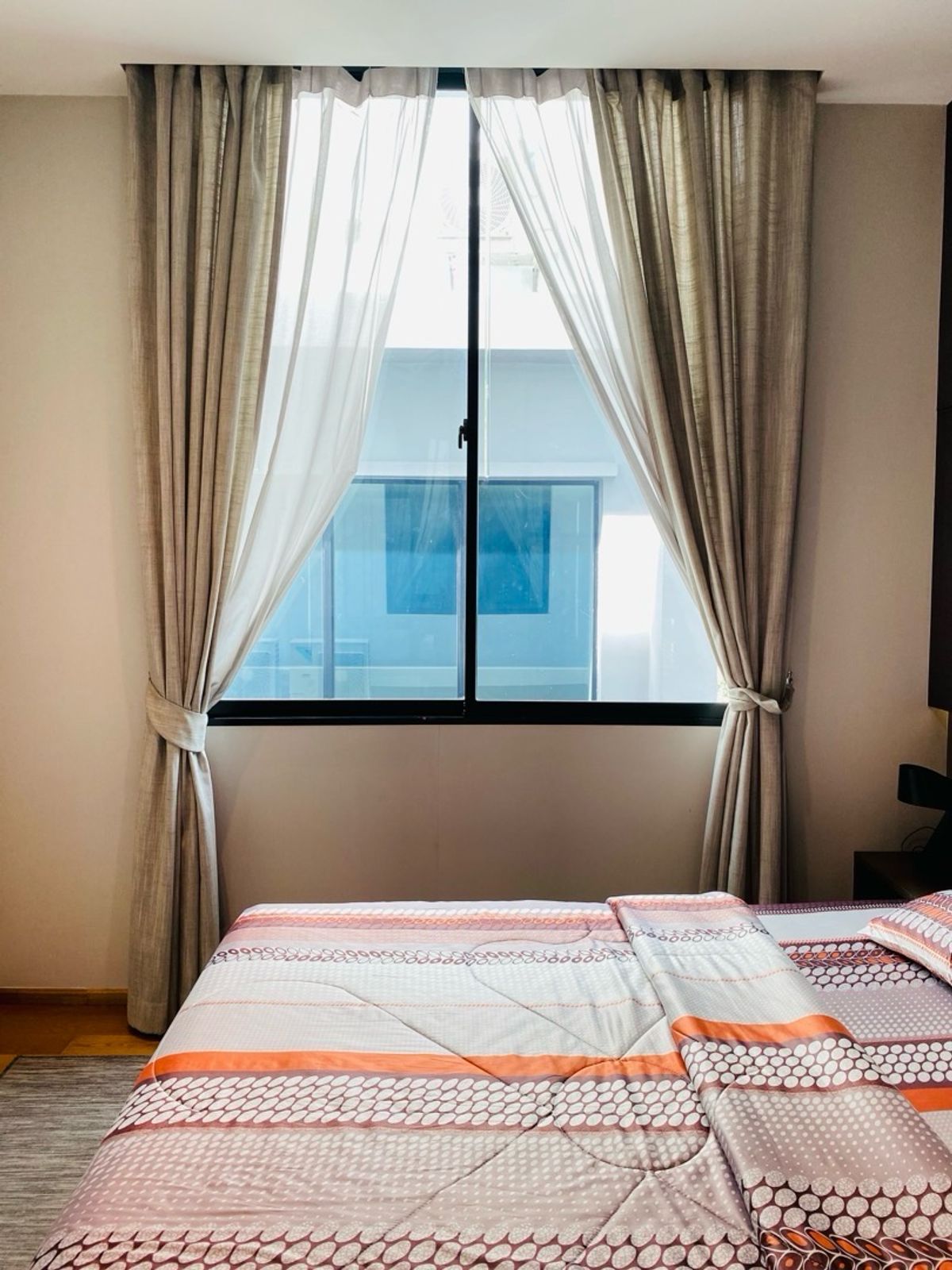 Home OfficePattanakan, Srinakarin : Selling with tenants! Golden opportunity for 4 -story townhome investors, luxury design corner, Modern Luxury, Nirvana Define Quality Project Srinakarin - Rama 9