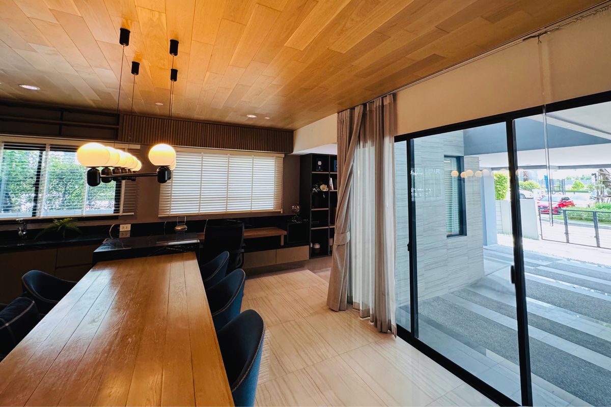 For SaleTownhomePattanakan, Srinakarin : Best for investment in BKK prime location ,For Sale – Corner Townhome | 4 Storeys | Nirvana Define Srinakarin-Rama 9