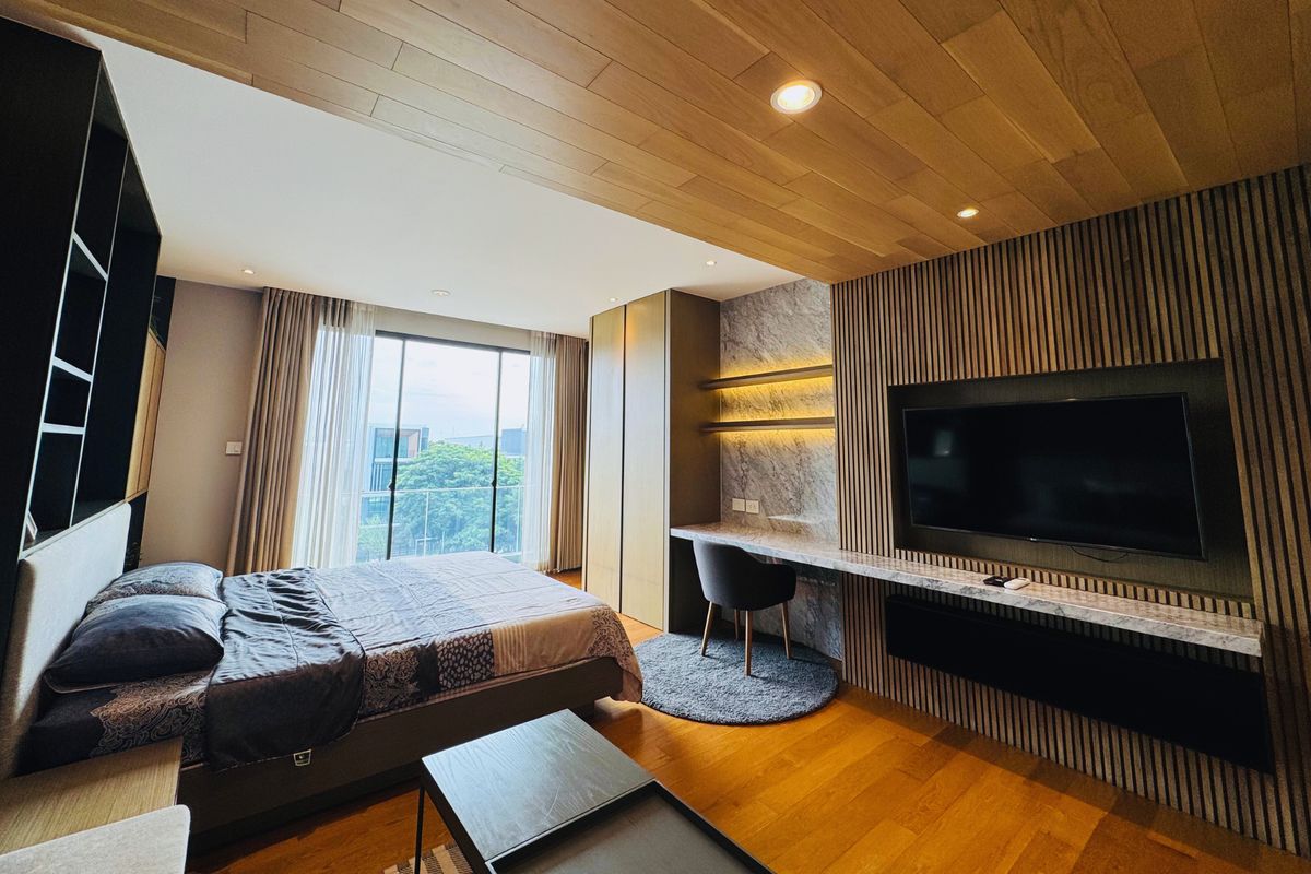 For SaleTownhomePattanakan, Srinakarin : Best for investment in BKK prime location ,For Sale – Corner Townhome | 4 Storeys | Nirvana Define Srinakarin-Rama 9