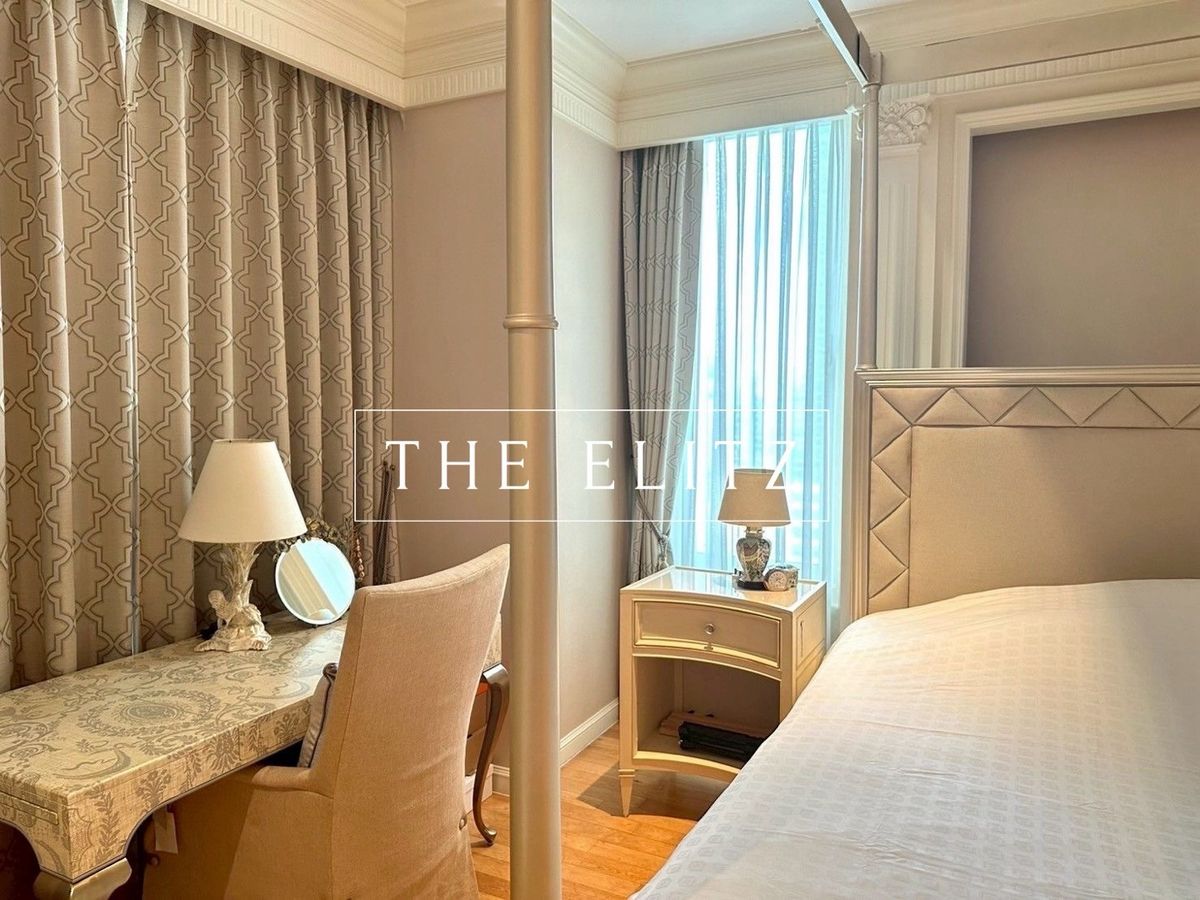 For SaleCondoSathorn, Narathiwat : ✨ Located in a condo but feel like a mansion in the sky, The Empire Place, a large room, full function ✔