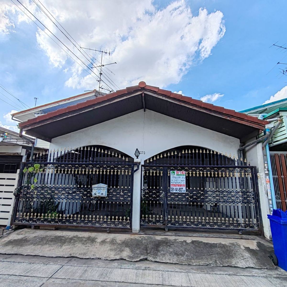ขายเกษตร นวมินทร์ ลาดปลาเค้า : ขายบ้านแฝด 2 ชั้น หมู่บ้านรุ่งสว่างวิลเลจ รามอินทรา 8