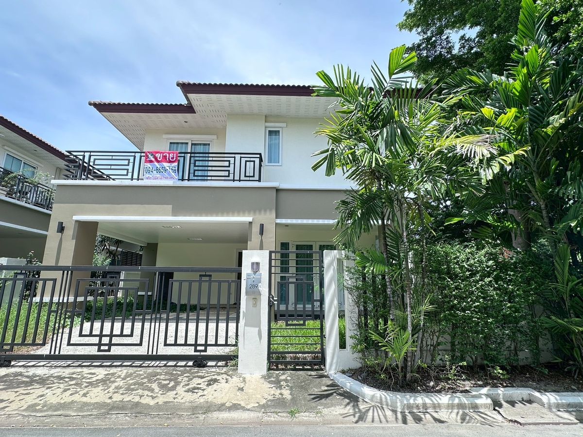 For SaleHouseLadkrabang, Suwannaphum Airport : Luxury house behind the corner Villa Nakarin Onnut - Ring Road