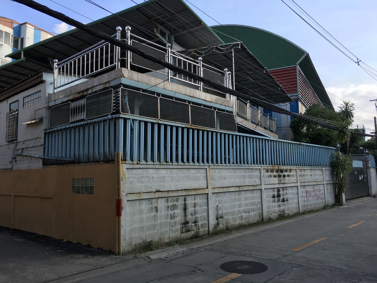 For SaleFactoryRama3 (Riverside),Satupadit : Factory for sale, 126 sq m., Soi Nonthri 3, Chong Nonthri, Yan Nawa, Bangkok.