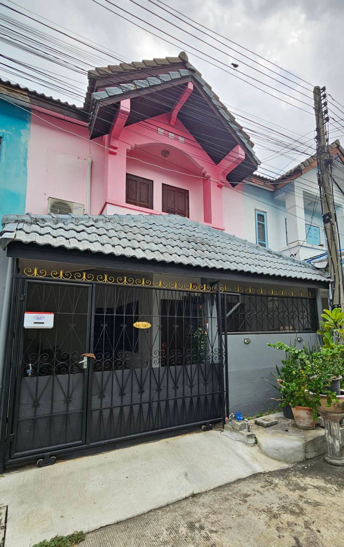 ขายทาวน์โฮมปทุมธานี รังสิต ธรรมศาสตร์ : ขายทาวน์เฮ้าส์ ทำเลเยี่ยม คลอง 11 ใกล้วัดสระบัว