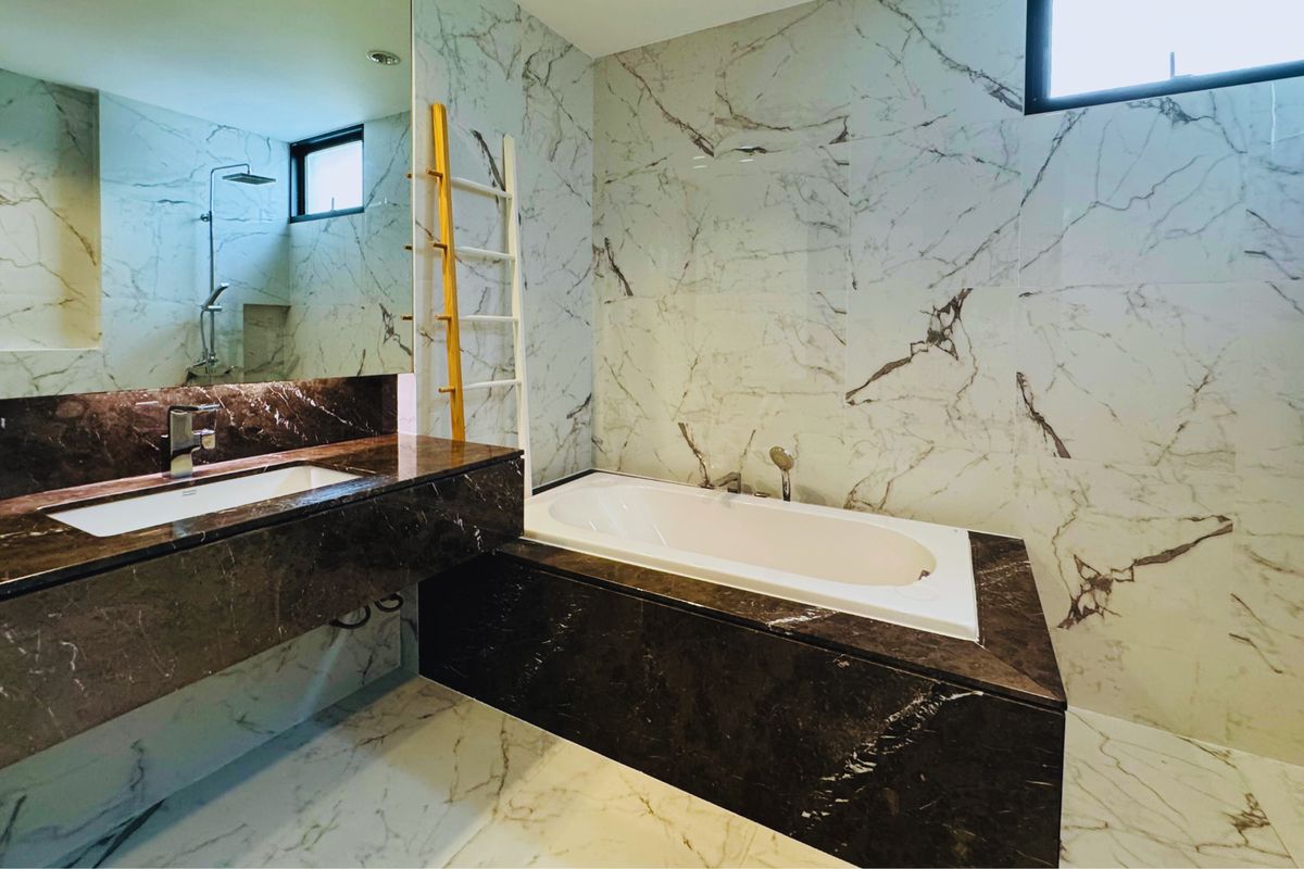 For SaleTownhomePattanakan, Srinakarin : Best for investment in BKK prime location ,For Sale – Corner Townhome | 4 Storeys | Nirvana Define Srinakarin-Rama 9