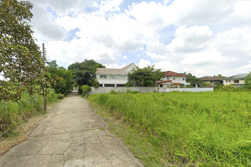 For SaleLandSeri Thai, Ramkhamhaeng Nida : Land for sale, Soi Uthen 28 and 30, size 396 sq w, near Nawamin Road, just 1.6 km. DD