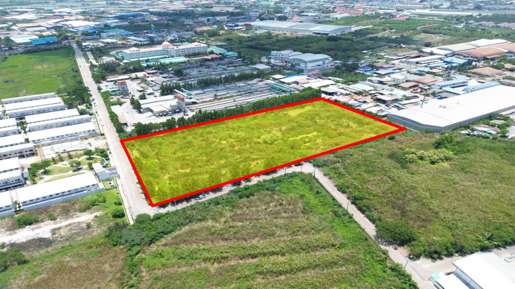 For SaleLandMahachai Samut Sakhon : Land for sale, Bang Nam Chuet, Samut Sakhon, 10 rai, near Ekachai Road, only 650 m. DD
