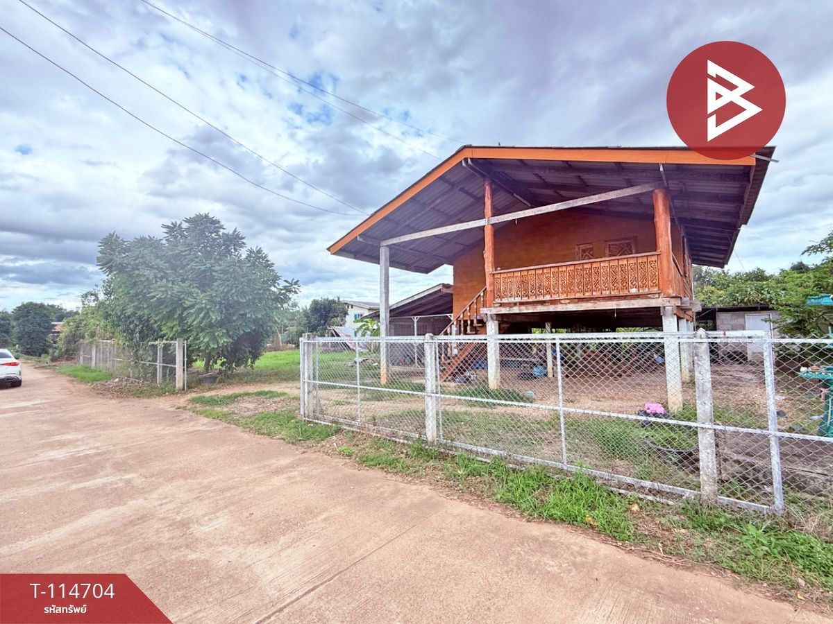 For SaleHouseUttaradit : Sell ​​single house, teak wood, high area, 74 sq.whi, Uttaradit