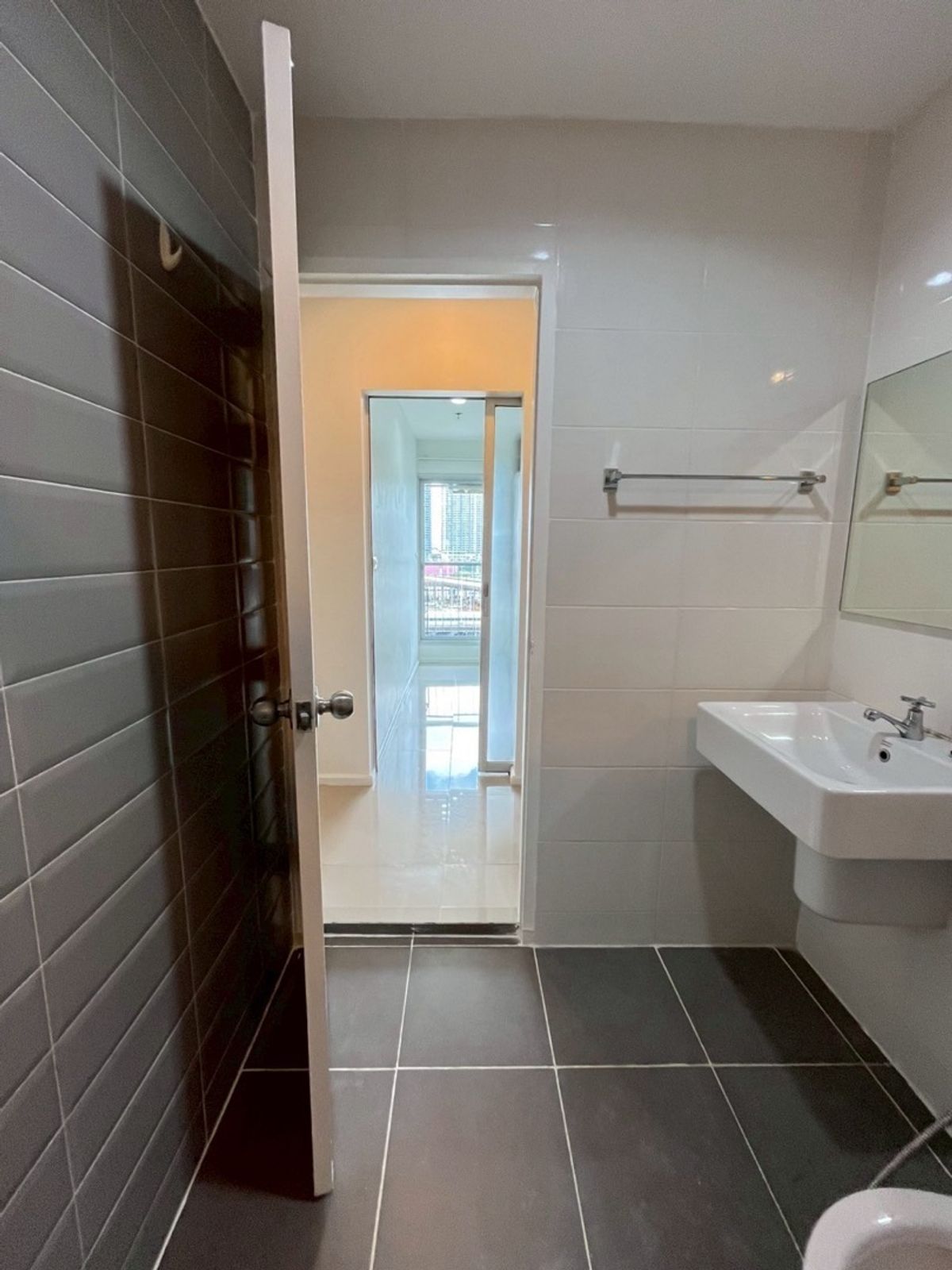 ให้เช่าคอนโดพระราม 9 เพชรบุรีตัดใหม่ RCA : Aspire rama9 ให้เช่า 1Bedroom 39sq.m รีบนัดนะครับห้องไปไวมากราคานี้🫡 โทร084-9792464