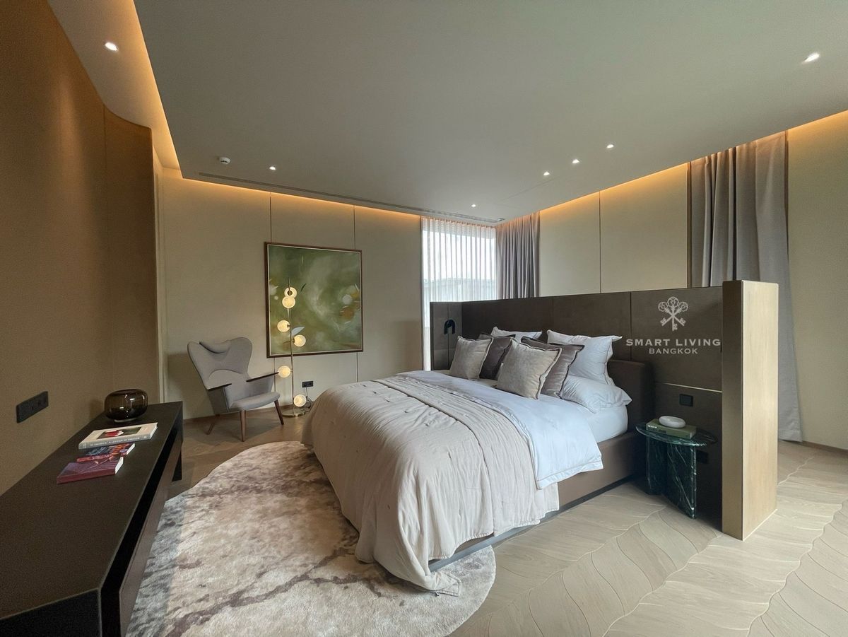 For SaleHouseBang Sue, Wong Sawang, Tao Pun : 📢 Ultra-Luxury 3-Storey Home . A masterpiece of elegance with a private pool, lift, fitness room, personal butler, central courtyard garden, Designed by  “I-Din.” Located in Prachachuen peaceful, easy access to multiple routes.