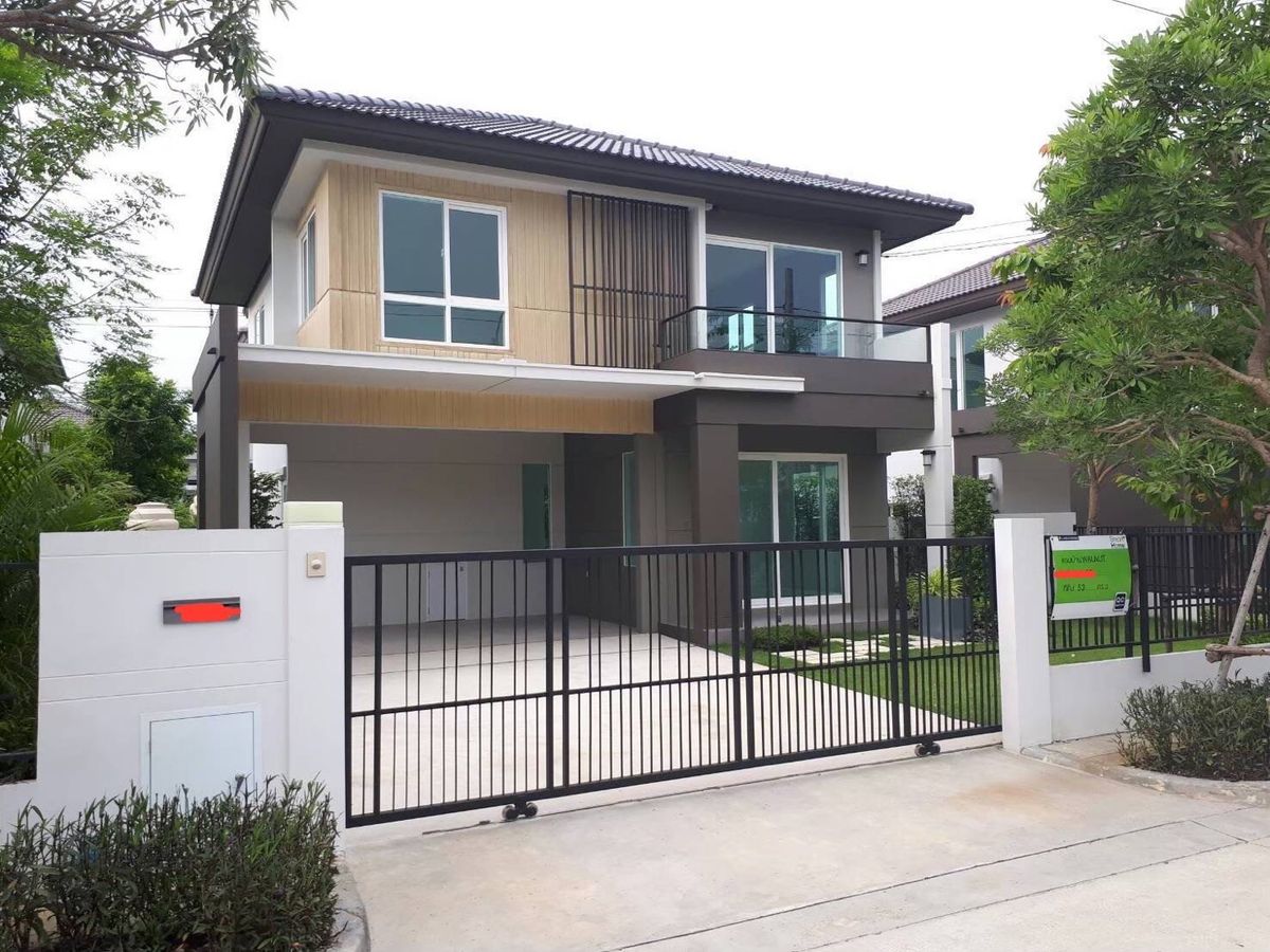 ขายบ้านลาดกระบัง สุวรรณภูมิ : 🏡 ขายบ้านเดี่ยวโครงการพฤกษ์ลดา สุวรรณภูมิ (Pruklada Suvarnabhumi) ต่อเติมห้องทำงาน ทำพื้น spc/กั้นโซนbuilt in ครัว/pantry ติดแอร์ครบทุกห้อง และติดตั้งโซล่าเซลล์ เพียง 5.5ล้าน✨