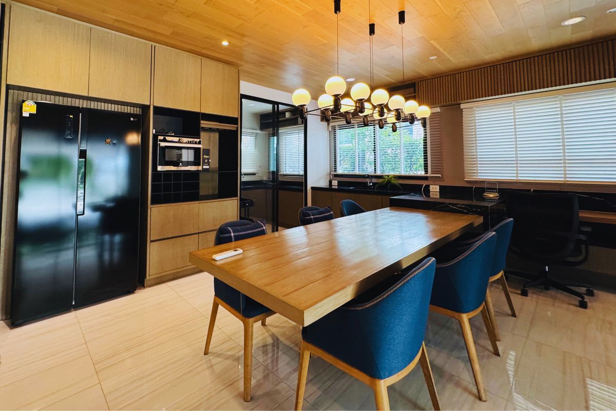 For SaleTownhomePattanakan, Srinakarin : Best for investment in BKK prime location ,For Sale – Corner Townhome | 4 Storeys | Nirvana Define Srinakarin-Rama 9