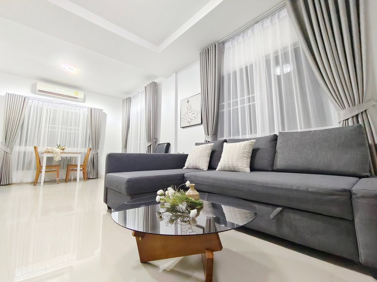 ให้เช่าบ้านนนทบุรี บางใหญ่ บางบัวทอง : 🏡✨ #เช่าบ้านเดี่ยวบ้านแฝดเดอะวิลล่ารัตนาธิเบศร์ ใกล้ MRT บางรักน้อยท่าอิฐ ✨🏡