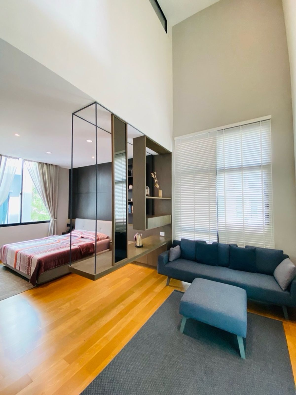 Home OfficePattanakan, Srinakarin : Selling with tenants! Golden opportunity for 4 -story townhome investors, luxury design corner, Modern Luxury, Nirvana Define Quality Project Srinakarin - Rama 9