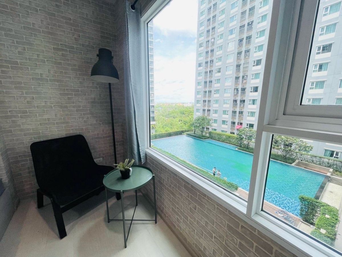For RentCondoSamut Prakan,Samrong : ASPIRE ERWAN TOWER B condo for rent, Building B 8, Swimming Pool view, size 30.00 sq.m., price 9,000 baht