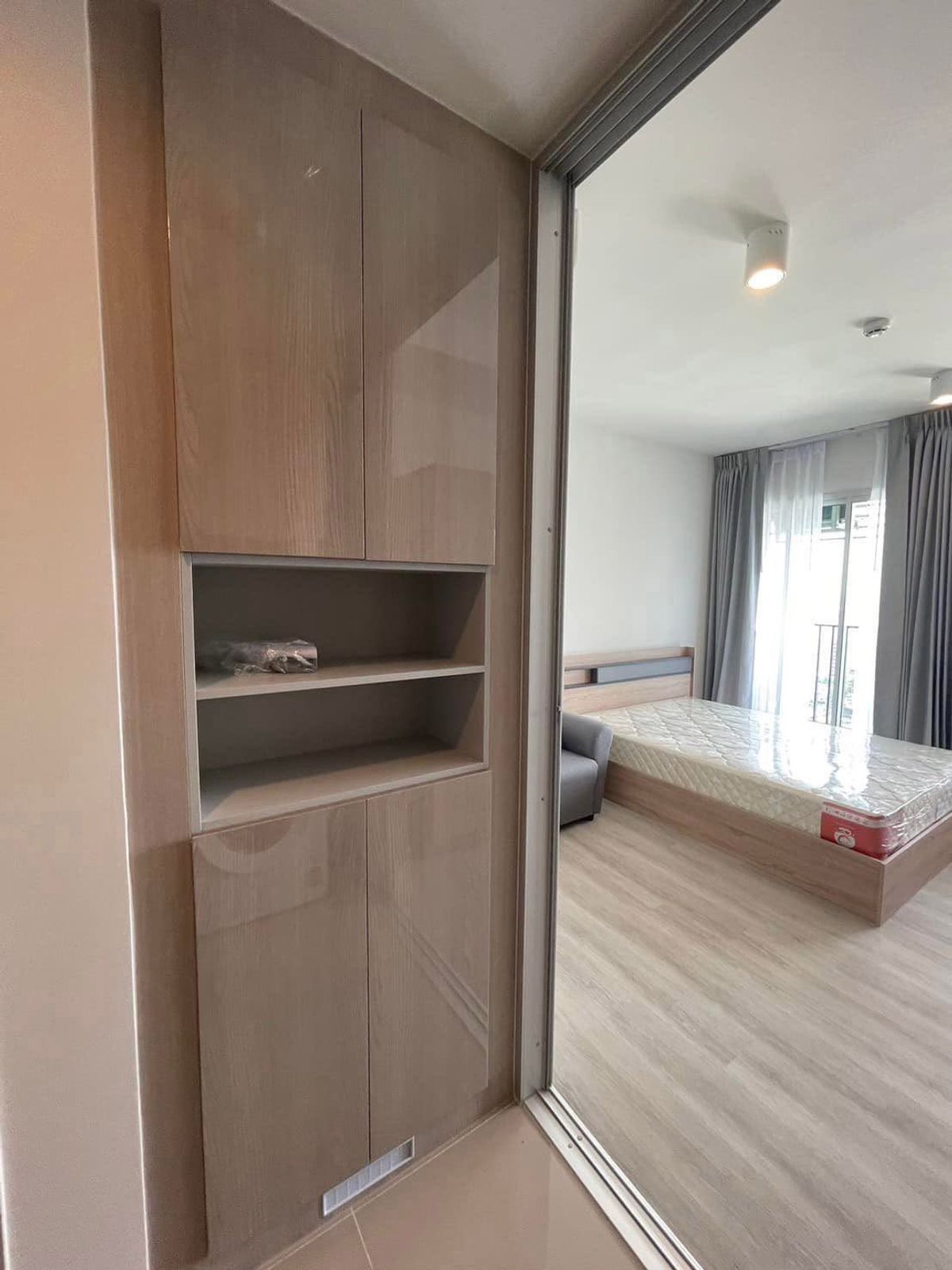 ให้เช่าคอนโดปิ่นเกล้า จรัญสนิทวงศ์ : ปล่อยเช่าIDEO CHARAN70 - River view ชั้น31 วิวแม่น้ำ