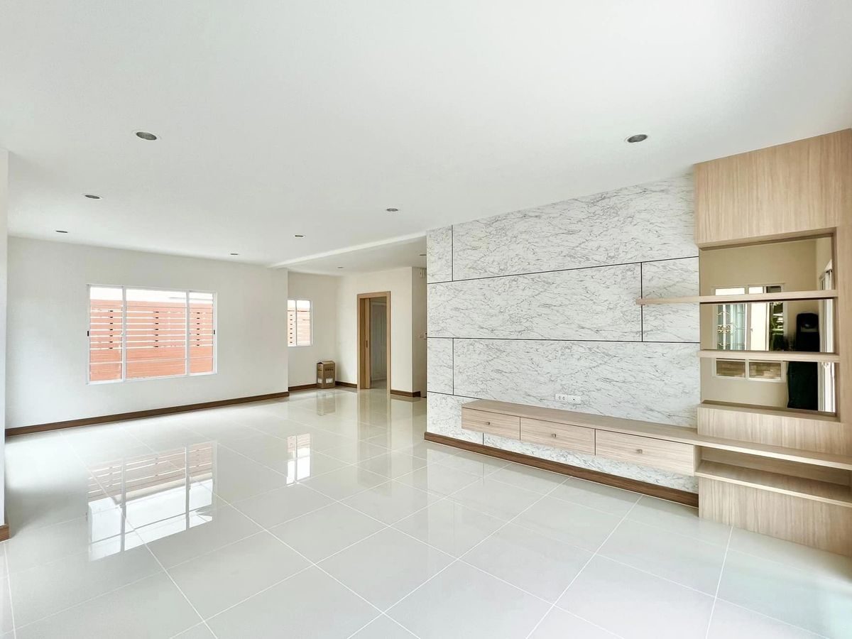 ขายบ้านพุทธมณฑล ศาลายา : 🎉🏡 บ้านสวย รีโนเวทใหม่! พร้อมเฟอร์บิ้วอิน! ภัสสร เพรสทีจ ปิ่นเกล้า-เพชรเกษม ✨ 