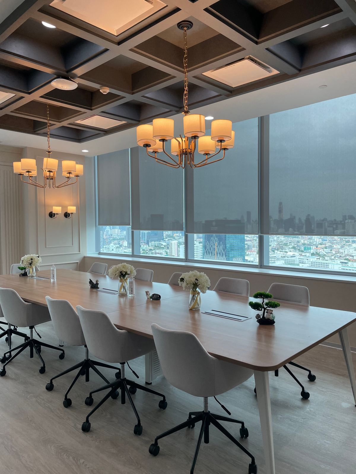 ให้เช่าสำนักงานอารีย์ อนุสาวรีย์ : ให้เช่า สำนักงาน  ใกล้ BTS อารีย์ ตกแต่งพร้อมเฟอร์นิเจอร์ เริ่ม 100 ตรม. มีหลายห้องให้เลือก 