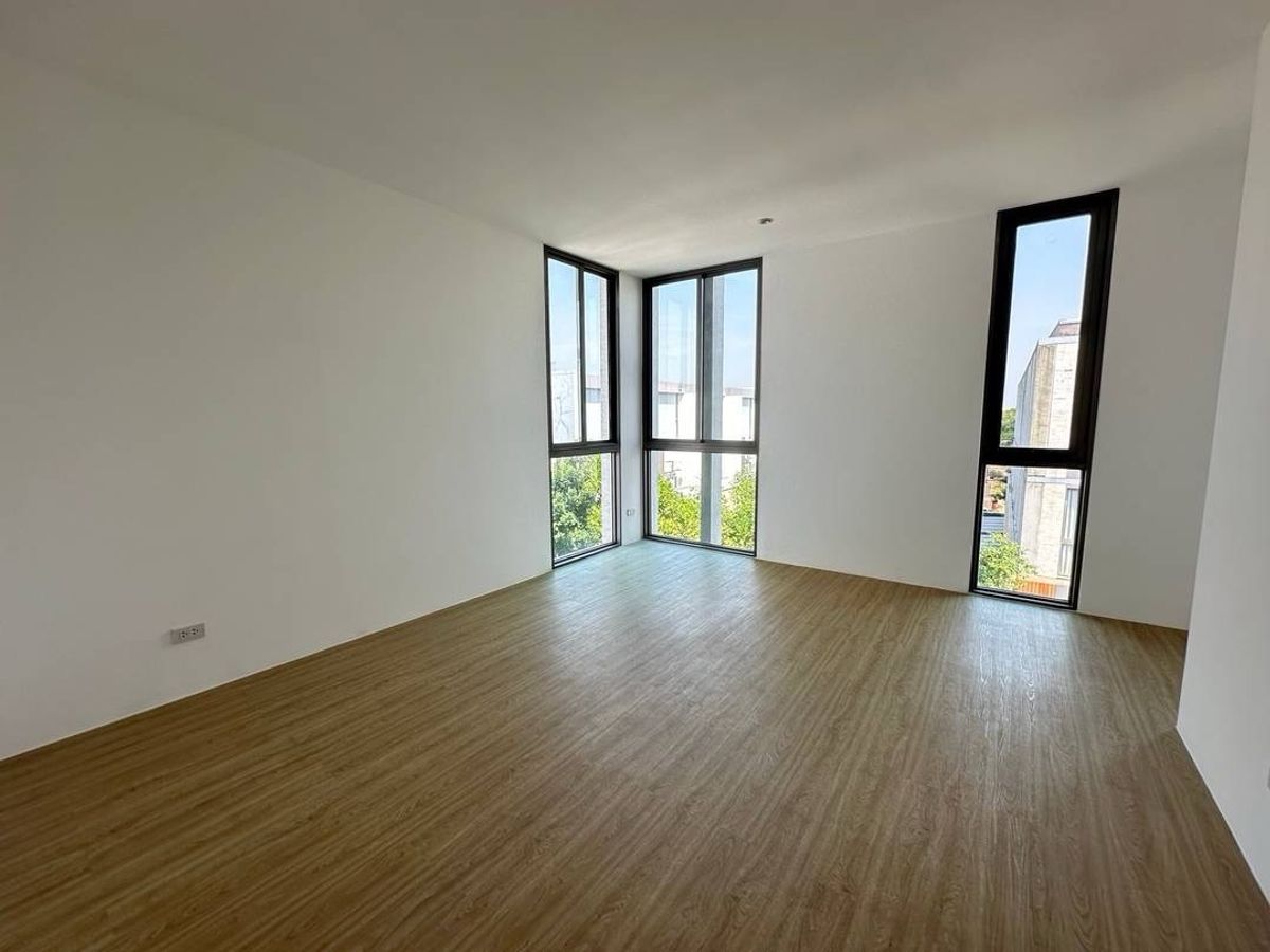 ขายทาวน์โฮมมีนบุรี-ร่มเกล้า : ทาวน์โฮมแฝด 3.5 ชั้น หลังสุดท้ายของโครงการ ติดสวนส่วนตัว  ทำเลถนนรามคำแหง  ซอย รามคำแหง 118  ใกล้เขตสะพานสูง  ทำเลเงียบสงบมากๆๆ