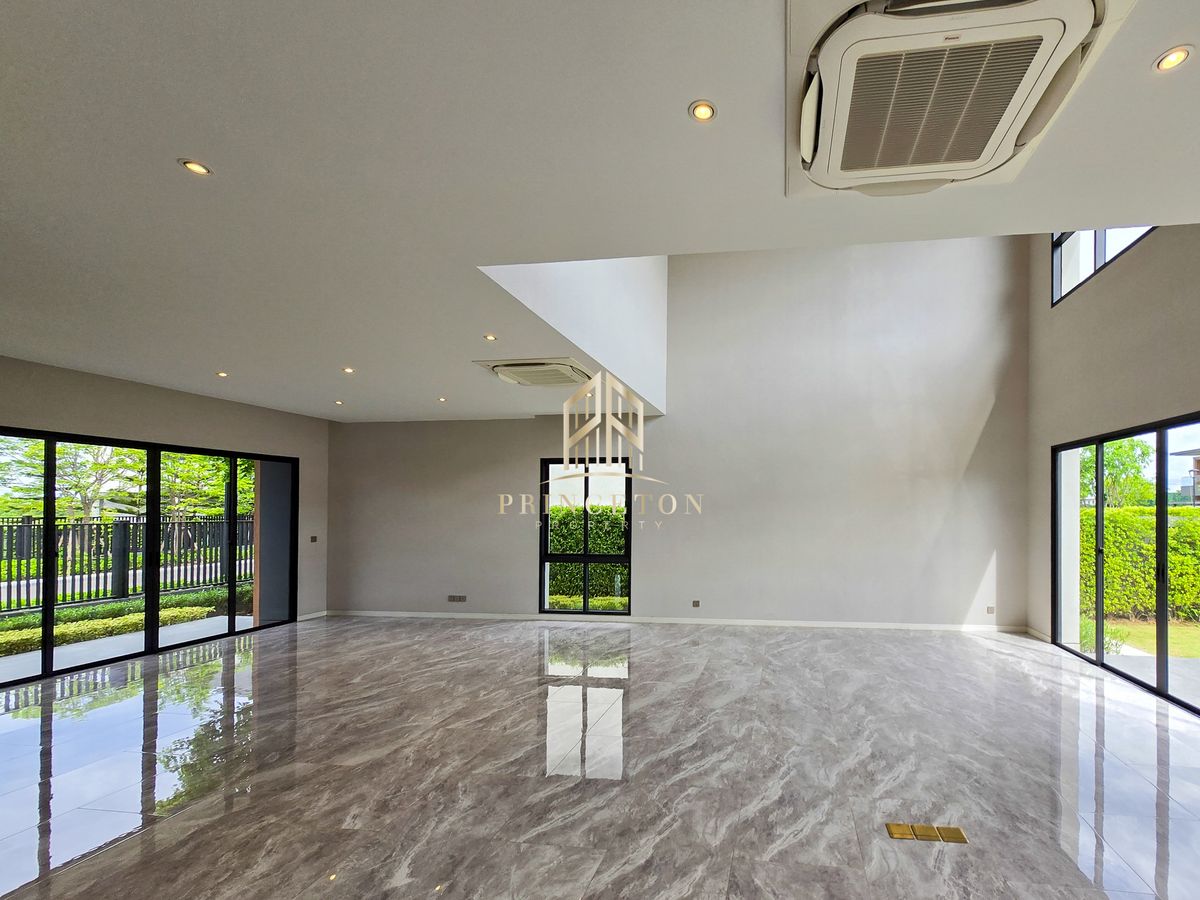 For SaleHouseLadkrabang, Suwannaphum Airport : Luxury House For Sale Lake Legend Bangna-Suvarnabhumi 📞092-4252445