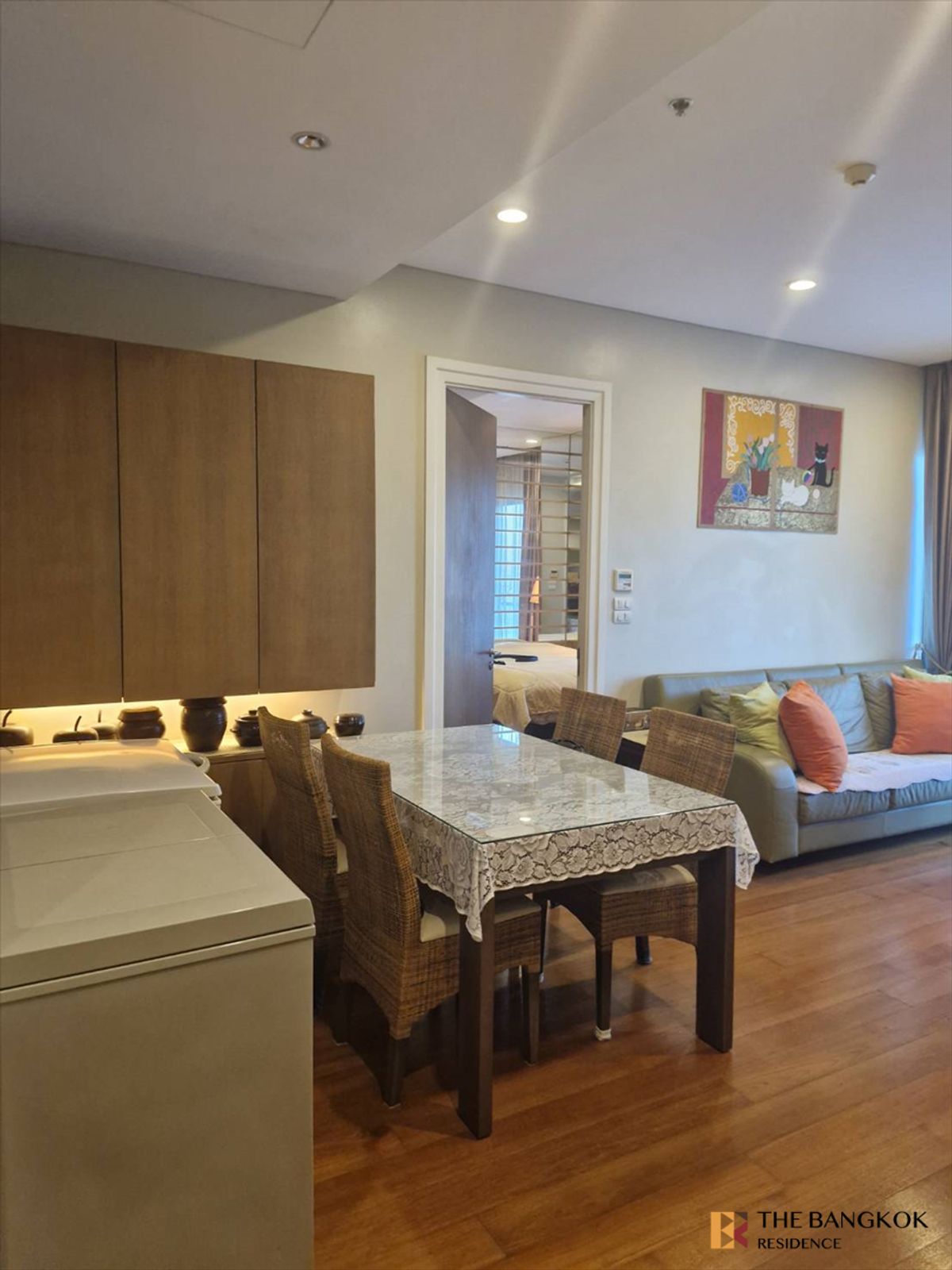 ขายคอนโดสุขุมวิท อโศก ทองหล่อ :  คอนโดหรูสุด Luxury ย่านธุรกิจ ไบร์ท สุขุมวิท 24 