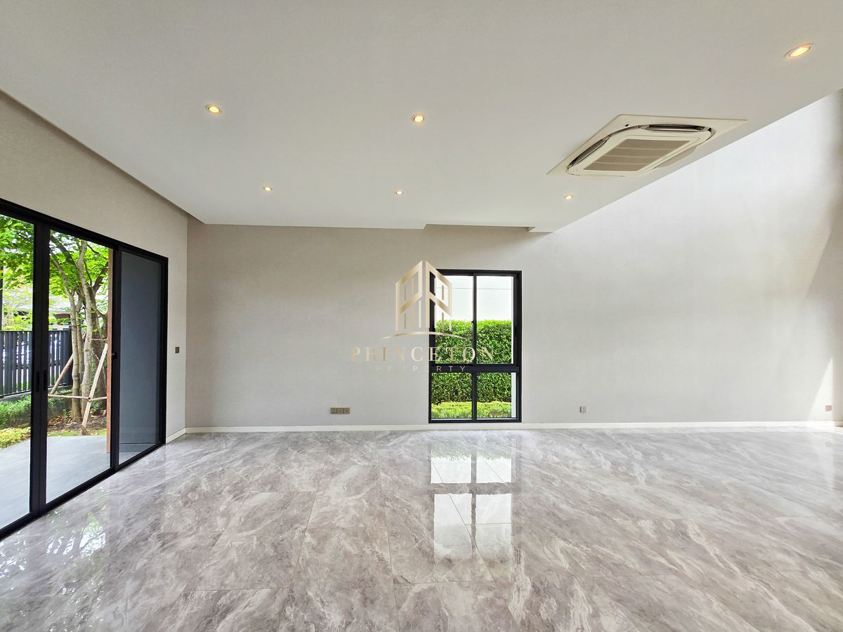 For SaleHouseLadkrabang, Suwannaphum Airport : Luxury House For Sale Lake Legend Bangna-Suvarnabhumi 📞092-4252445