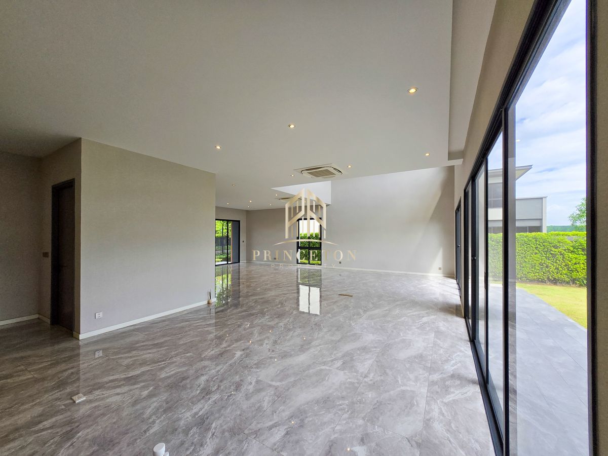 For SaleHouseLadkrabang, Suwannaphum Airport : Luxury House For Sale Lake Legend Bangna-Suvarnabhumi 📞092-4252445