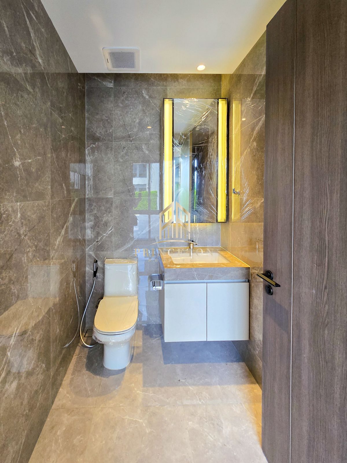 For SaleHouseLadkrabang, Suwannaphum Airport : Luxury House For Sale Lake Legend Bangna-Suvarnabhumi 📞092-4252445