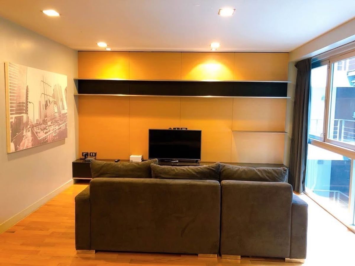 ให้เช่าคอนโดสีลม ศาลาแดง บางรัก : (A0228) For rent Quad Silom Price 35,000 Baht/month 
ปล่อยเช่าคอนโด Quad Silom 2 ห้องนอน 2 ห้องน้ำ 35,000 ต่อเดือน