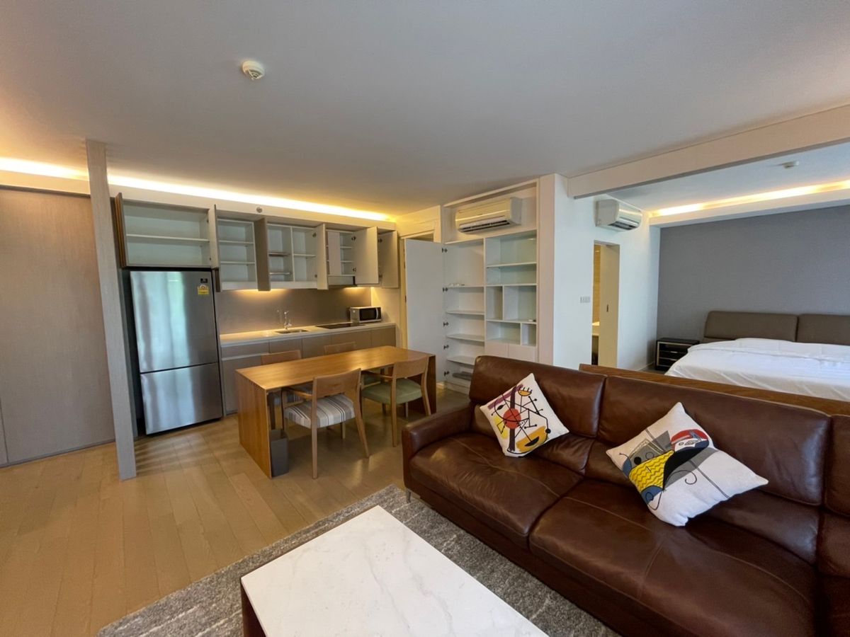 CondoSukhumvit, Asoke, Thonglor : 🔹 Luxury Condo for Sale & Rent at Mode Sukhumvit 61 – Oversized 1-Bedroom Unit Just 500m from BTS Ekkamai, Fully Furnished, Move-in Ready, Private & Peaceful Setting